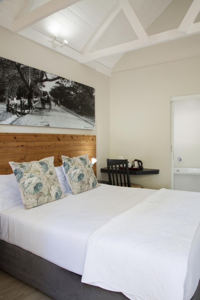 madeline grove bandb