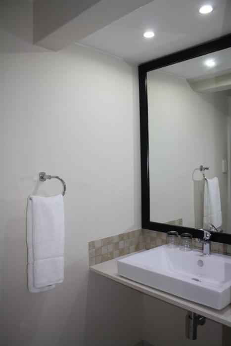 madeline grove bandb