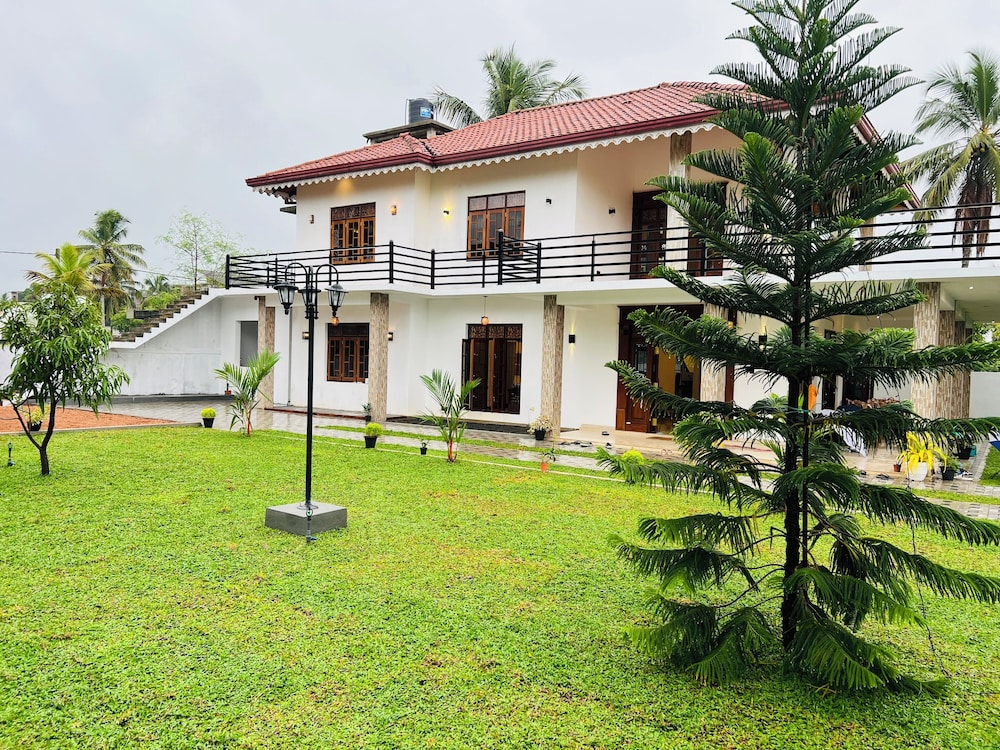 ahasna family villa