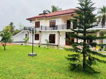 ahasna family villa