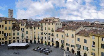 lucca