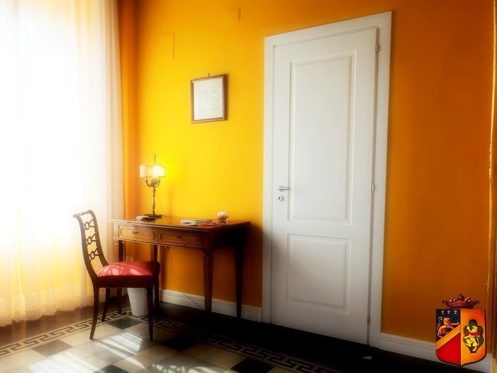 palazzo toraldo di francia