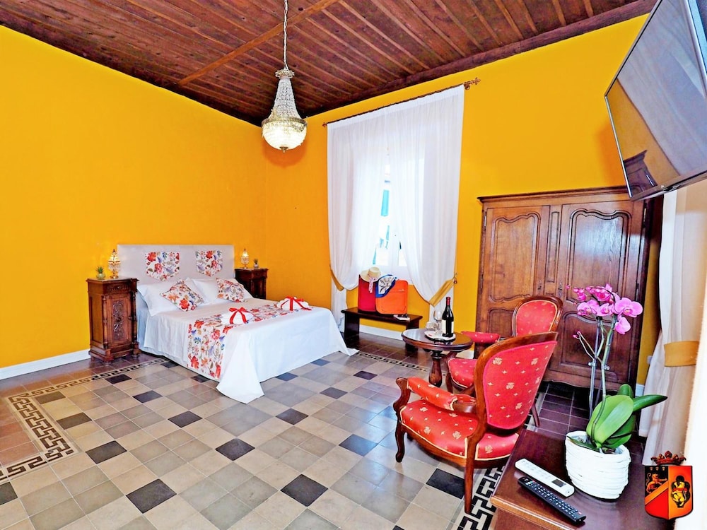 palazzo toraldo di francia