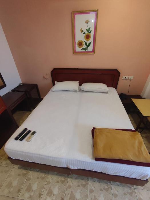 hotel raaj bhaavan nungambakkam