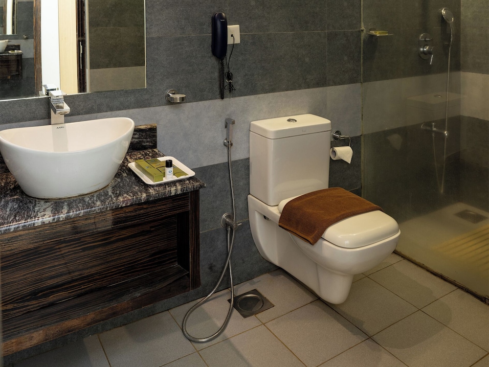 casa rio resort athirapilly