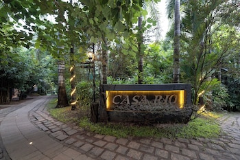 casa rio resort athirapilly