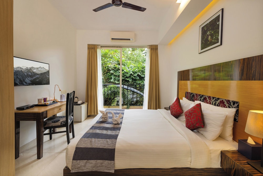 casa rio resort athirapilly