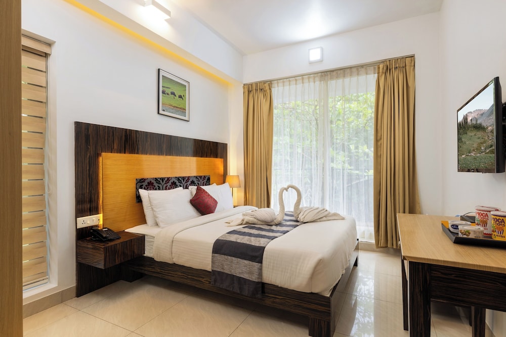 casa rio resort athirapilly