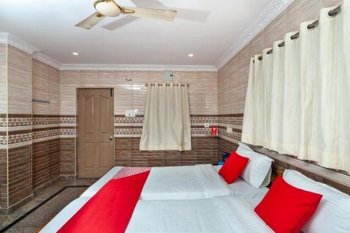 Hotel K R Bhavan,Tirupati>>Renigunta,3 star