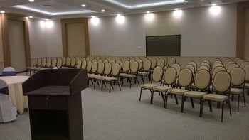 mwc club by spree chennai