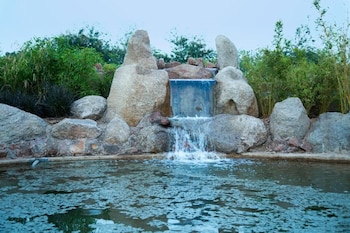 gulmohar greens golf and country club