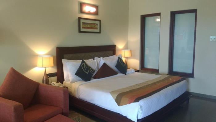 gulmohar greens golf and country club