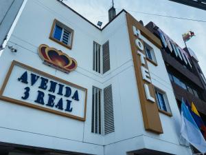 hotel avenida 3 real