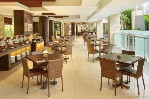 primera hotel seminyak