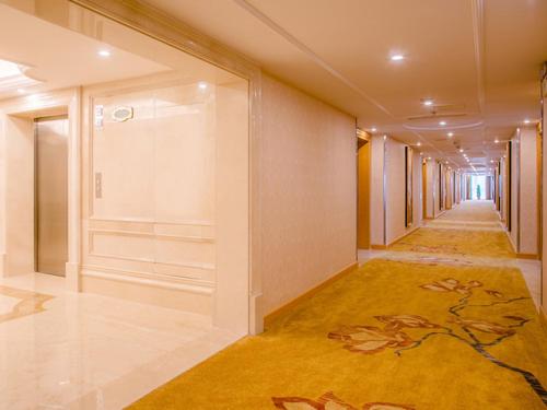 vienna international hotel changsha jingwanzi mulian middle road