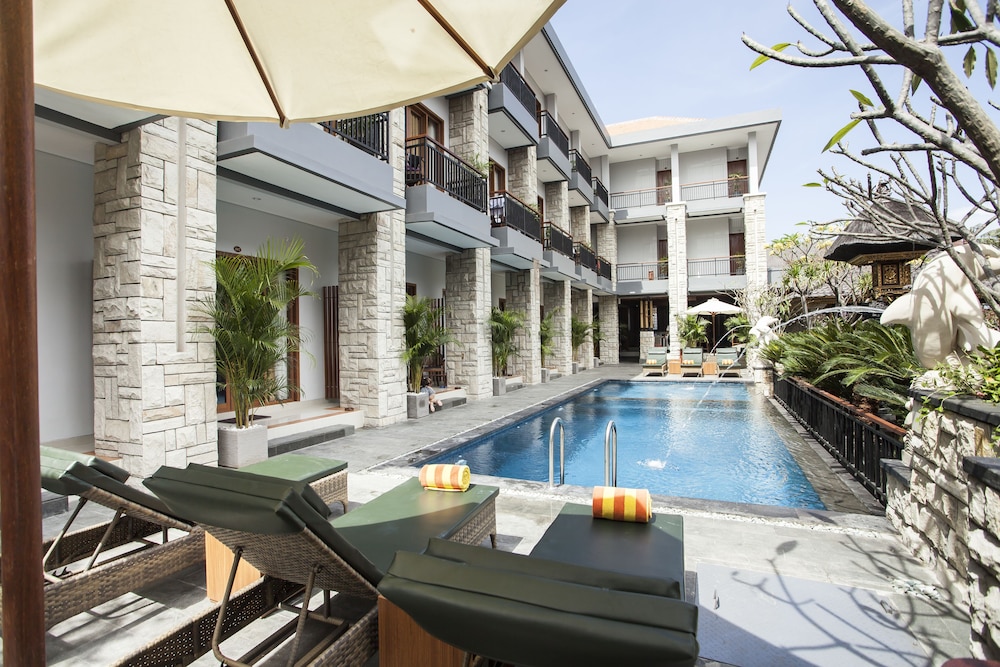 Satriya Cottages,Kuta>>Bali,3 star