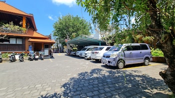 satriya cottages