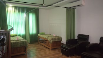 satriya cottages