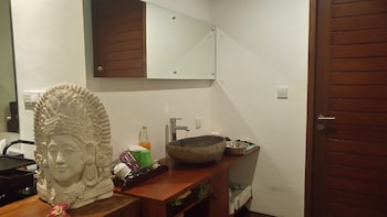 satriya cottages