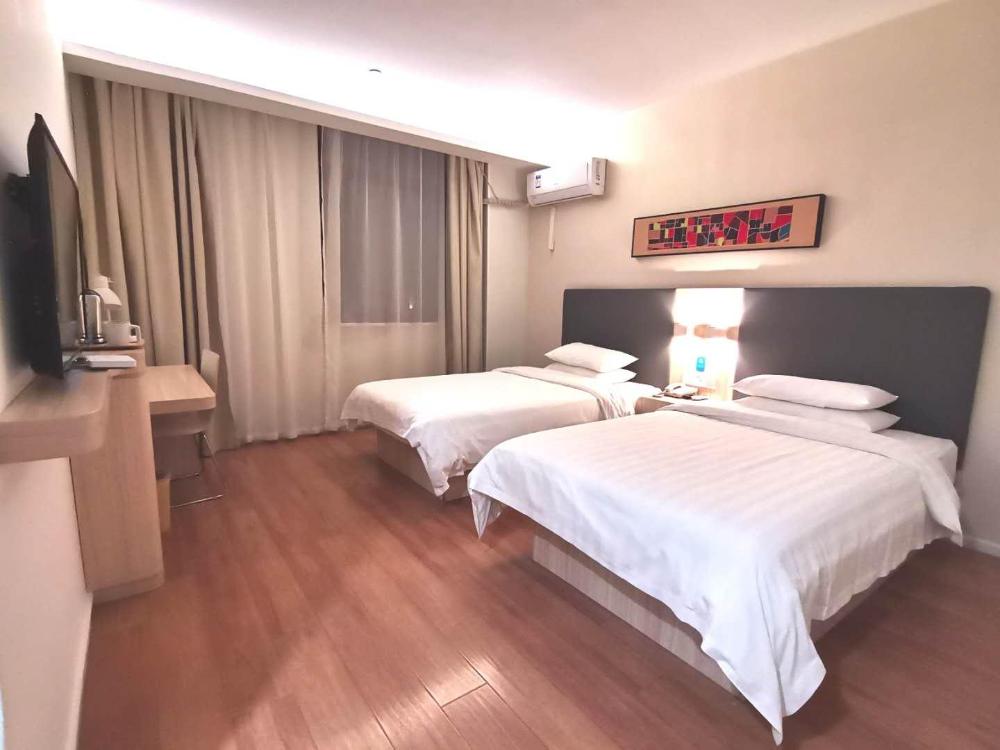 hanting hotel luan red street pedestrian street