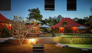 three monkeys villas