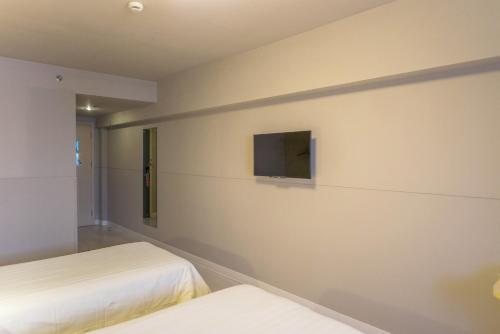 Jinjiang Inn Select Tianshui Railway Station Jindu,,2 star