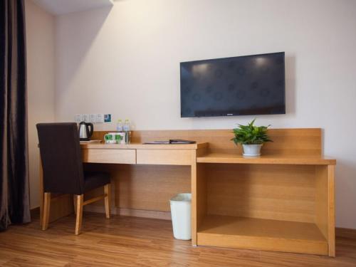 greentree alliance zhejiang huzhou changxing zhebei business square hotel