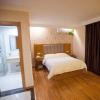 greentree alliance zhejiang huzhou changxing zhebei business square hotel