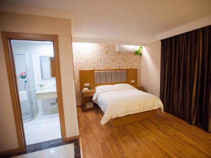 greentree alliance zhejiang huzhou changxing zhebei business square hotel