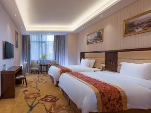vienna hotel shenzhen gongming bus station