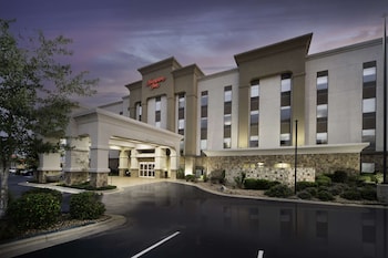 hampton inn bryant