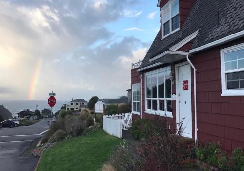 trinidad bay bed and breakfast hotel