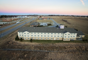 sleep inn and suites pleasant hill des moines