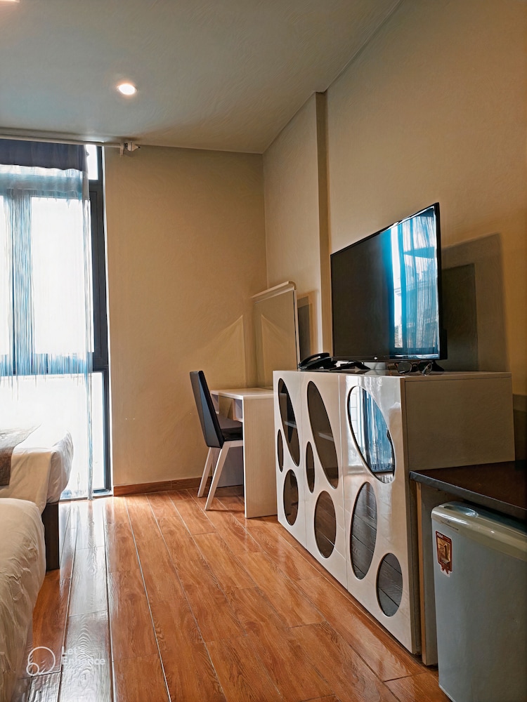 fandf hotel