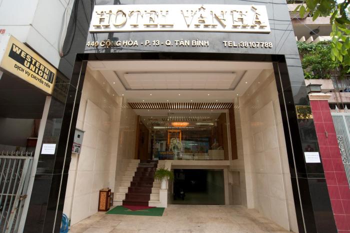 van ha hotel