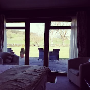 green grove country house