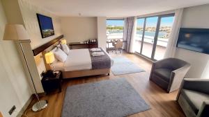 port bosphorus hotel