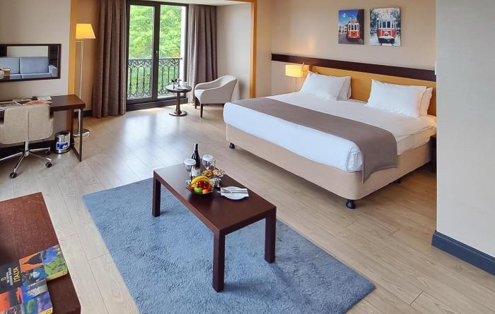 port bosphorus hotel