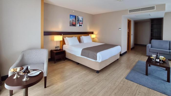 port bosphorus hotel