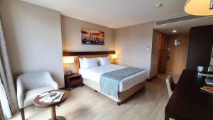 port bosphorus hotel