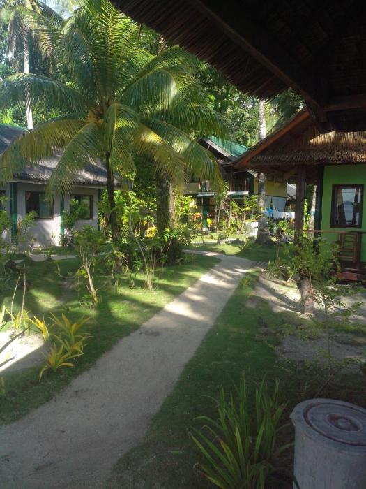 eddies beach resort siargao