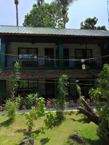 eddies beach resort siargao