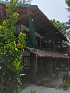 eddies beach resort siargao