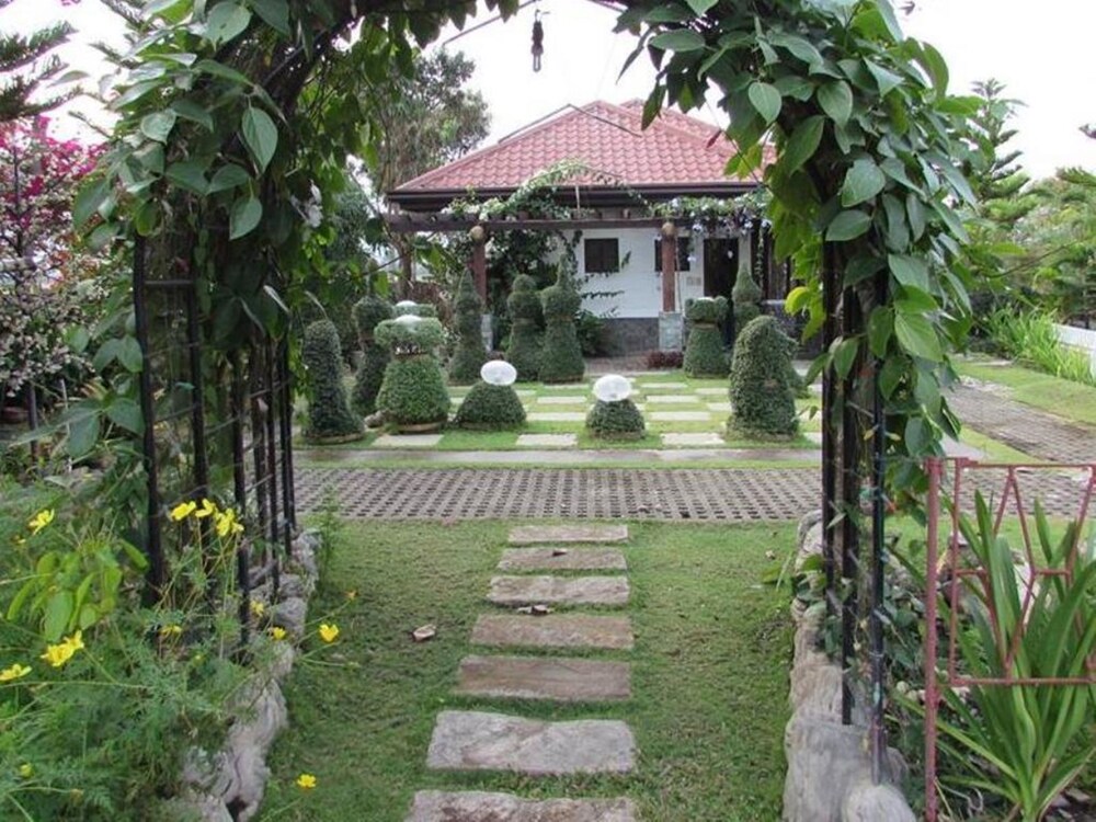 palaisdaan hotel and restaurant