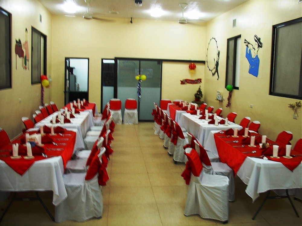 western highway lodge