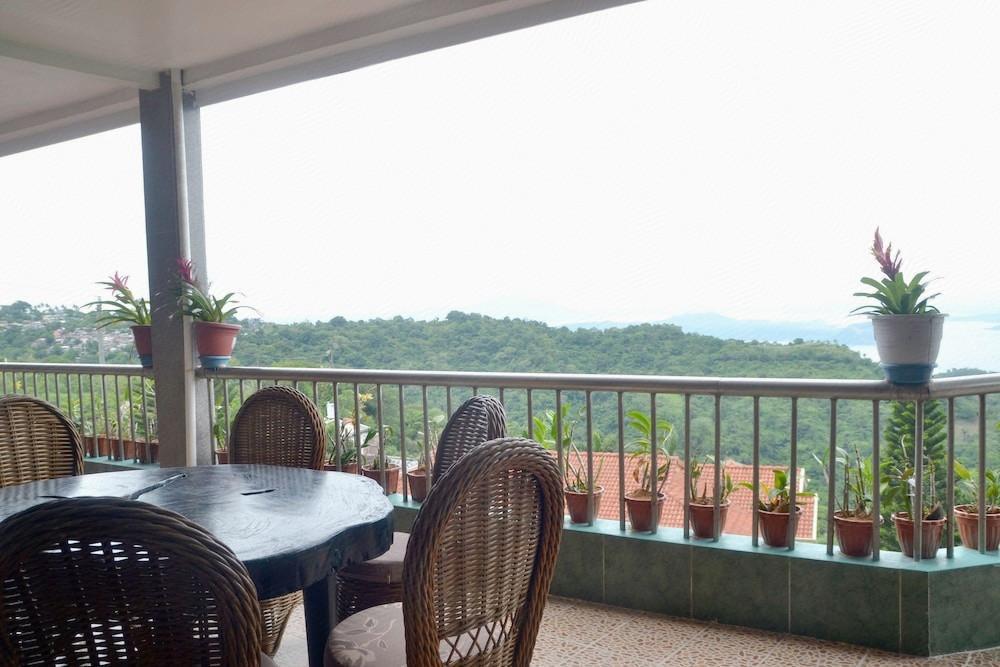 sang yoo mountain view tagaytay hotel taal lake view