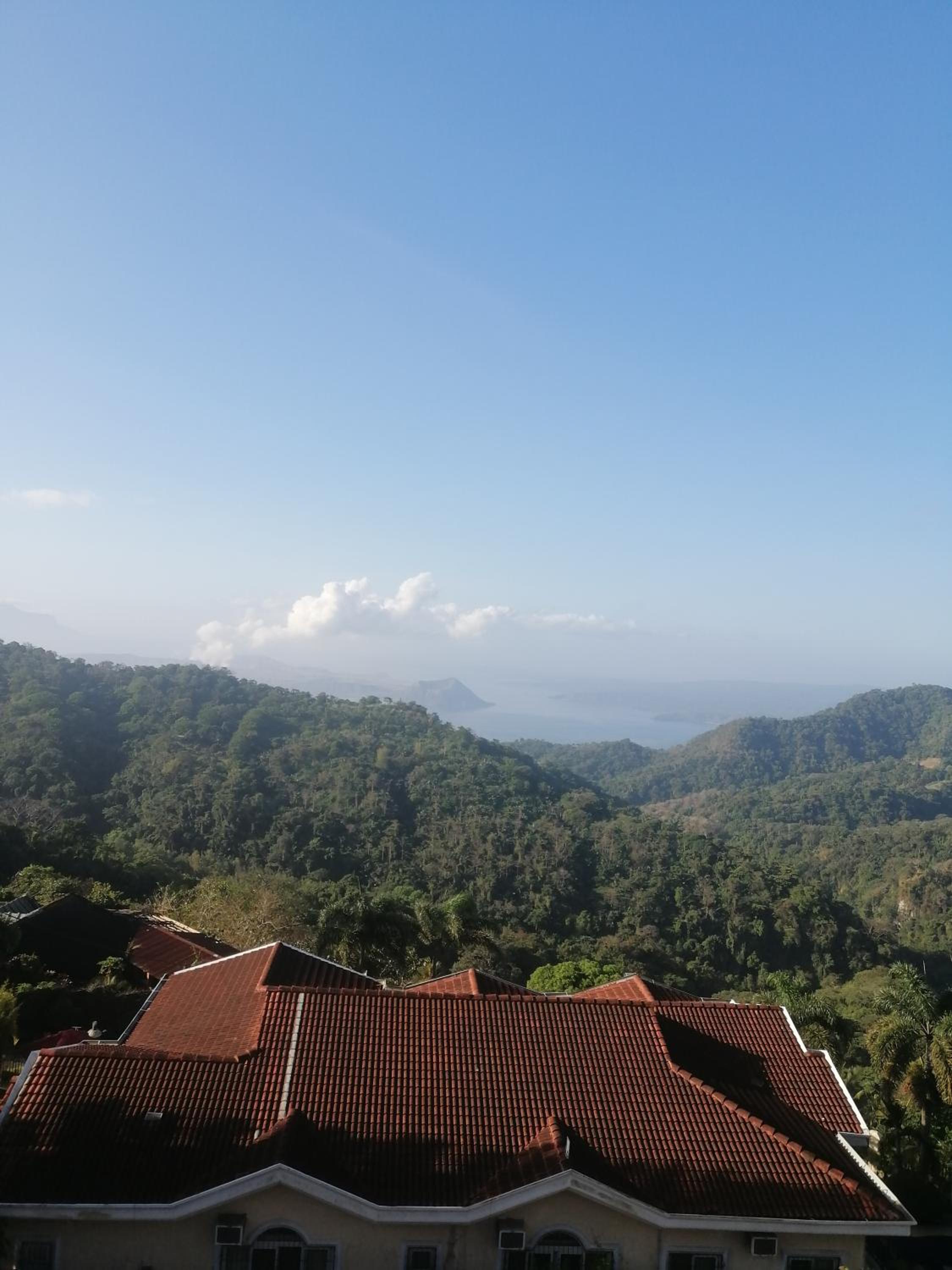sang yoo mountain view tagaytay hotel taal lake view