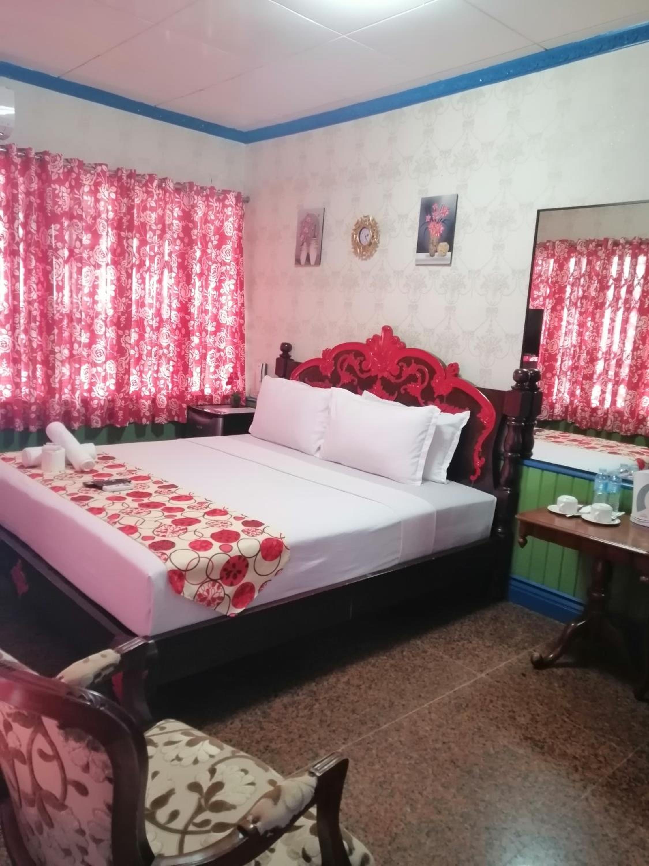 sang yoo mountain view tagaytay hotel taal lake view