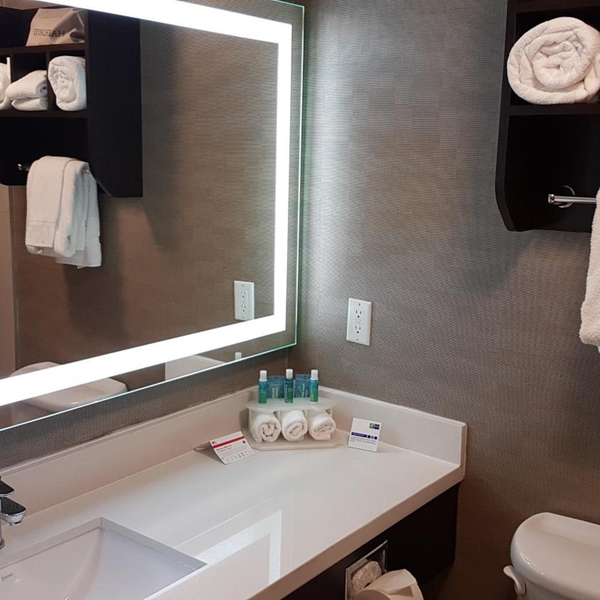 holiday inn express hotel and suites barrie by ihg
