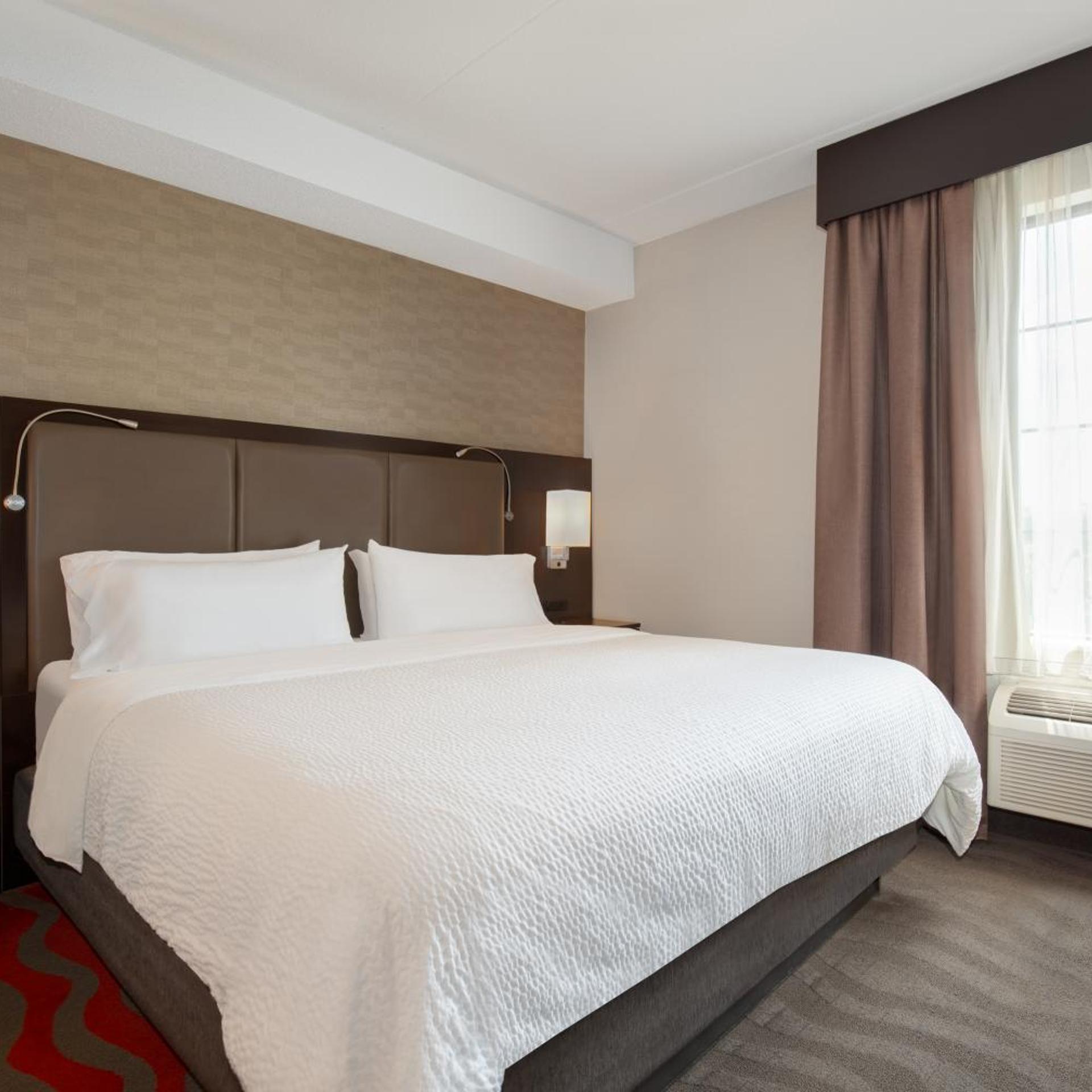 holiday inn express hotel and suites barrie by ihg
